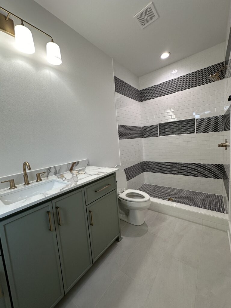 Stripe Tile Shower Design