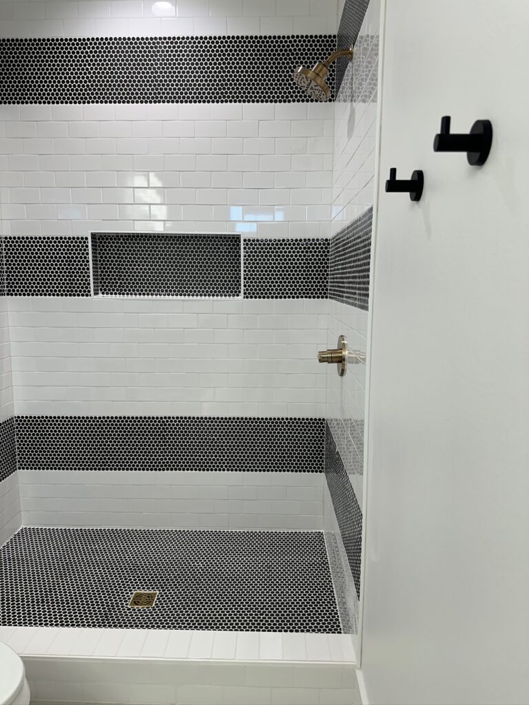 Stripe Tile Shower Design